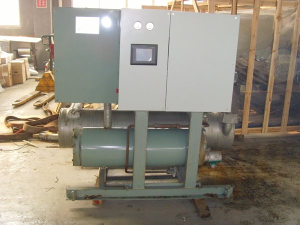 五湖渔场酒店中央空调不停机清洗方法介绍